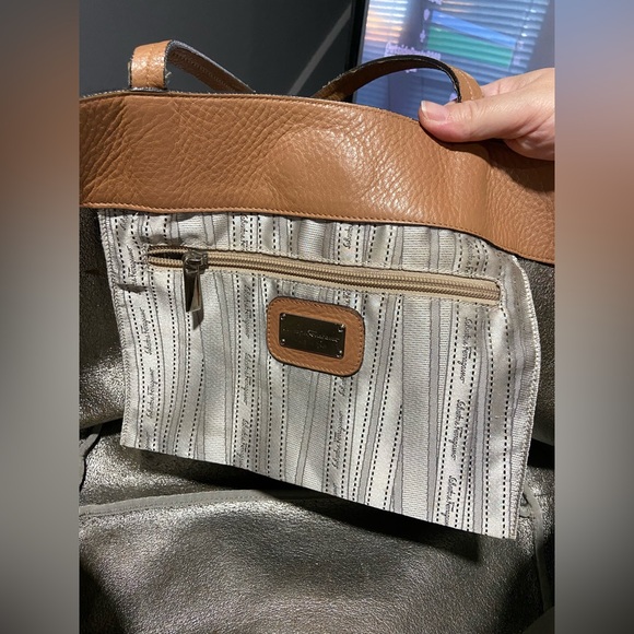 Salvatore Ferragamo Tote - Picture 13 of 16